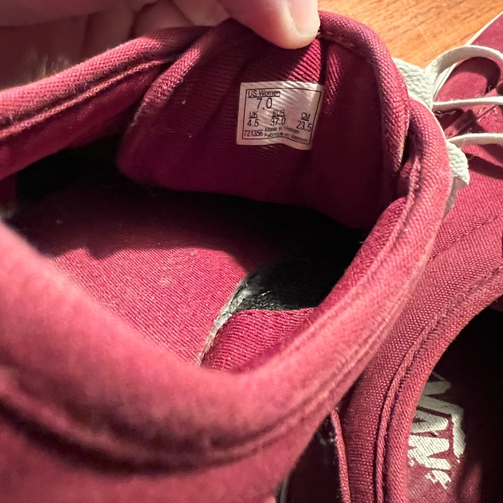 Vans Burgundy Canvas Sneakers size 7 - Picture 7 of 8